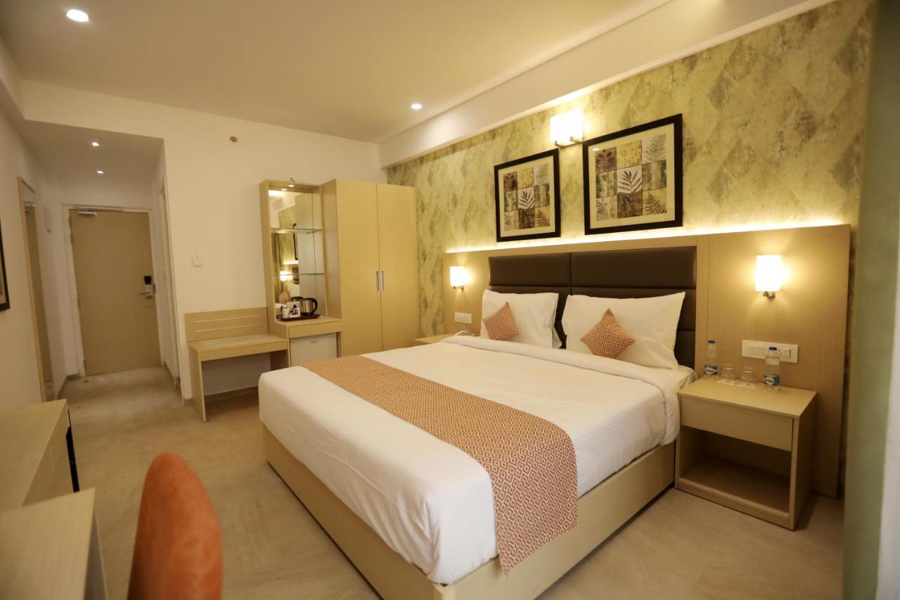ศรยา เรซิเดนซี กุหลาบพาฆะ Hotel อุเดเปอร์ ภายนอก รูปภาพ