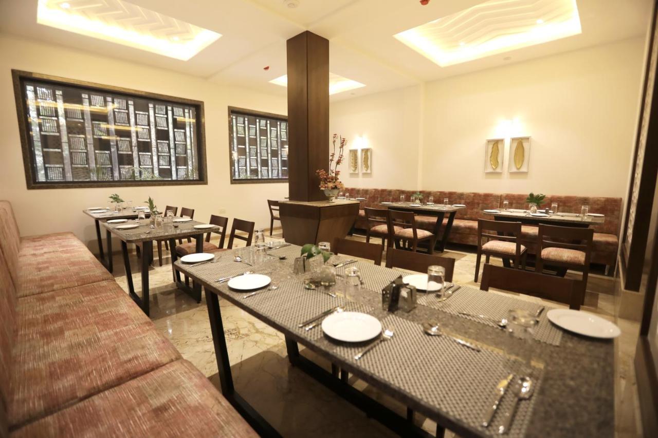 ศรยา เรซิเดนซี กุหลาบพาฆะ Hotel อุเดเปอร์ ภายนอก รูปภาพ