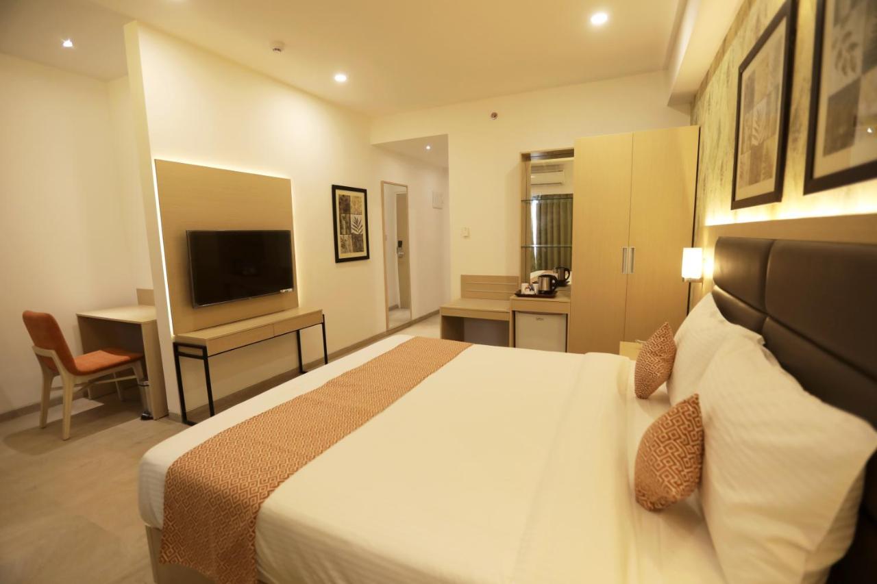 ศรยา เรซิเดนซี กุหลาบพาฆะ Hotel อุเดเปอร์ ภายนอก รูปภาพ