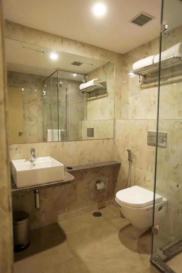 ศรยา เรซิเดนซี กุหลาบพาฆะ Hotel อุเดเปอร์ ภายนอก รูปภาพ