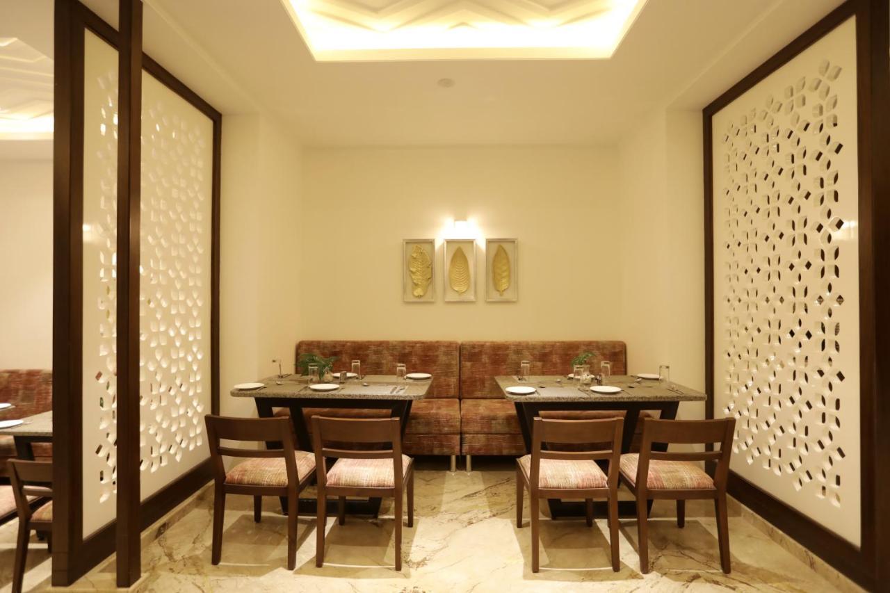 ศรยา เรซิเดนซี กุหลาบพาฆะ Hotel อุเดเปอร์ ภายนอก รูปภาพ