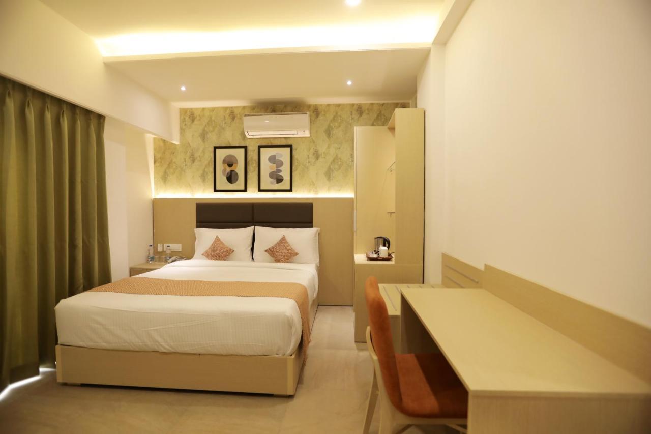 ศรยา เรซิเดนซี กุหลาบพาฆะ Hotel อุเดเปอร์ ภายนอก รูปภาพ