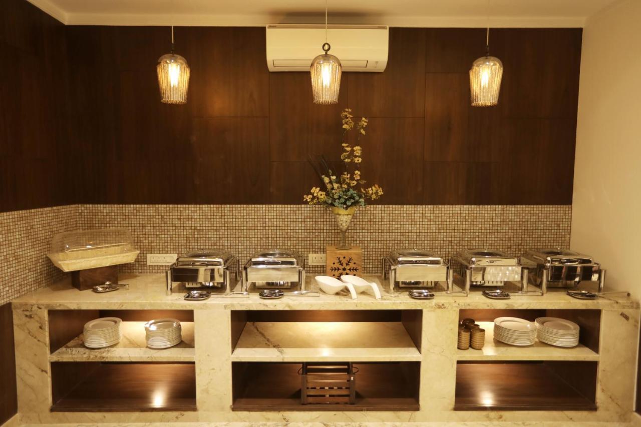 ศรยา เรซิเดนซี กุหลาบพาฆะ Hotel อุเดเปอร์ ภายนอก รูปภาพ